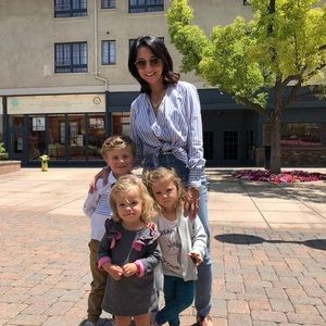 Meet your Posher, Deborah